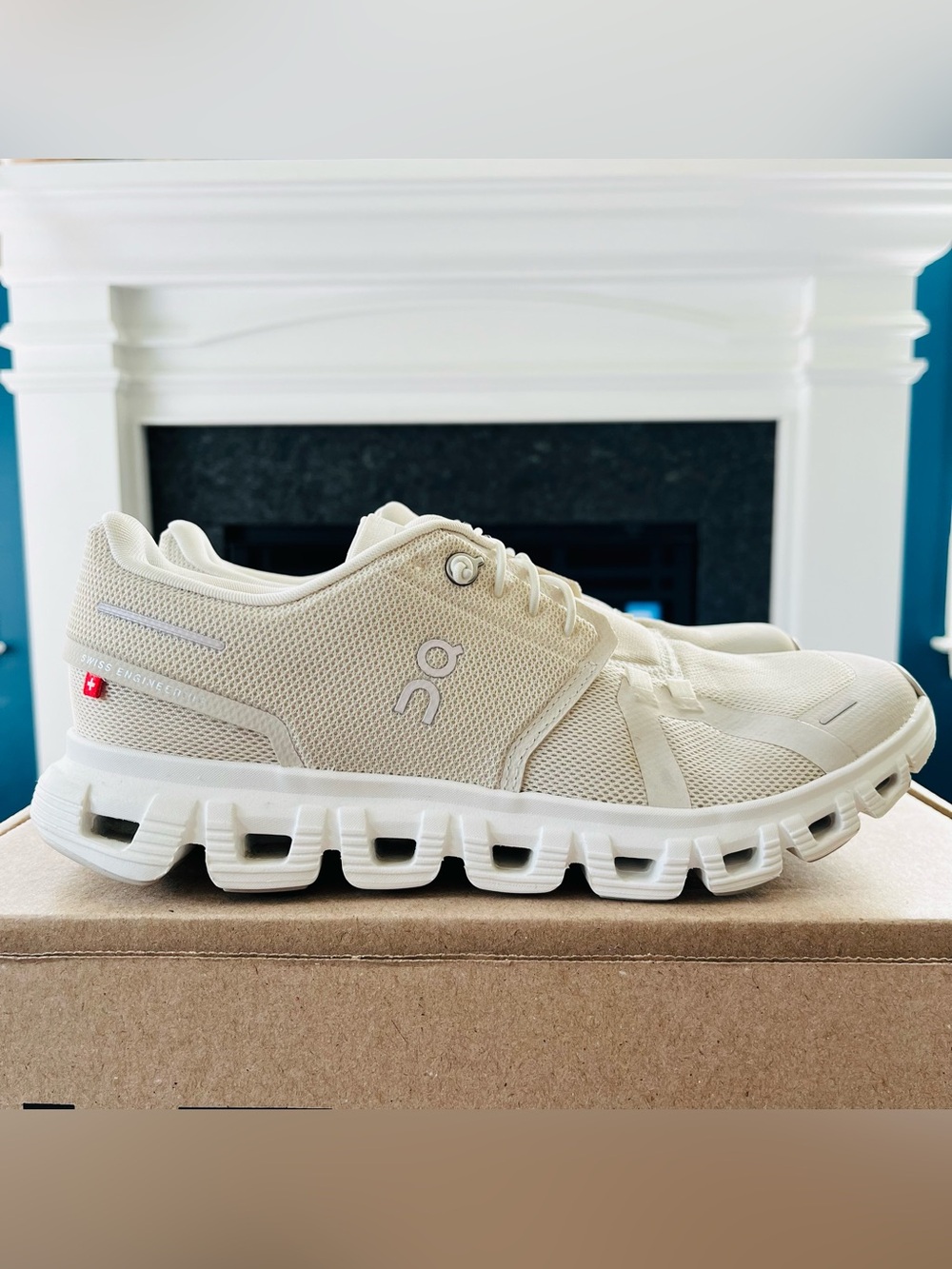 Sz 8.5 On Cloud 6 Women's Running Shoes Pearl/White 3WF10060755